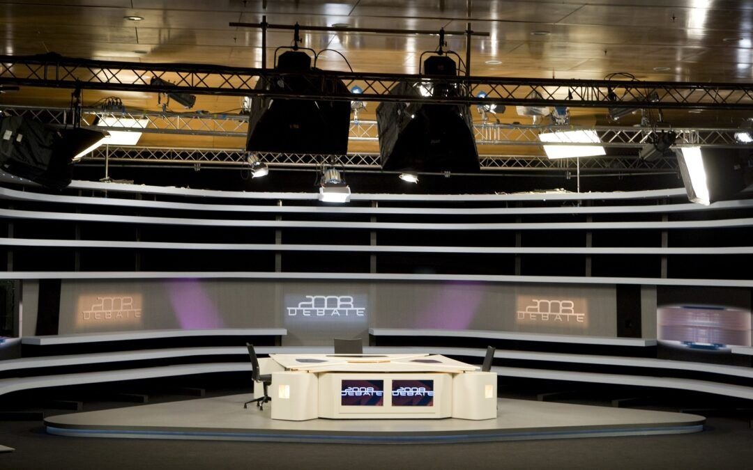 Plató del debate electoral de 2008 entre Rodríguez Zapatero y Mariano Rajoy.